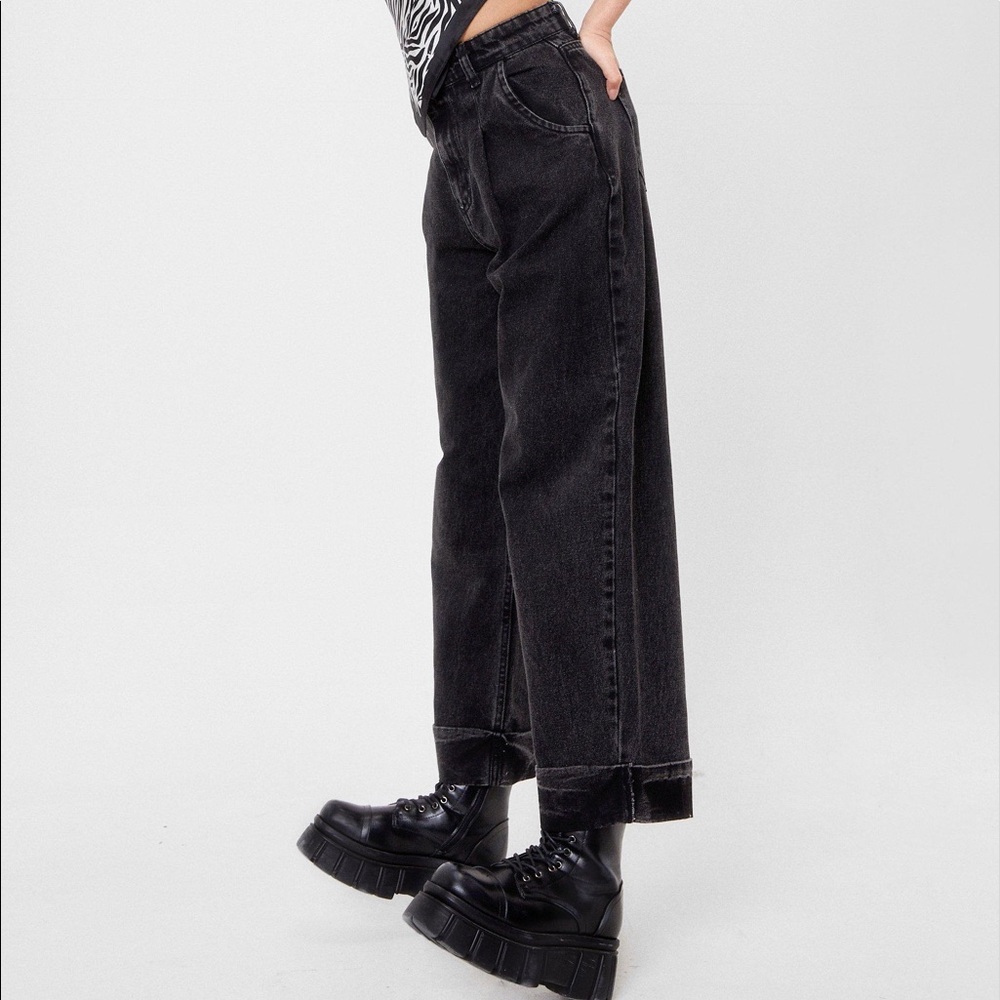 High Waisted Tapered Jeans